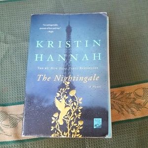 📚NOVEL: THE NIGHTINGALE